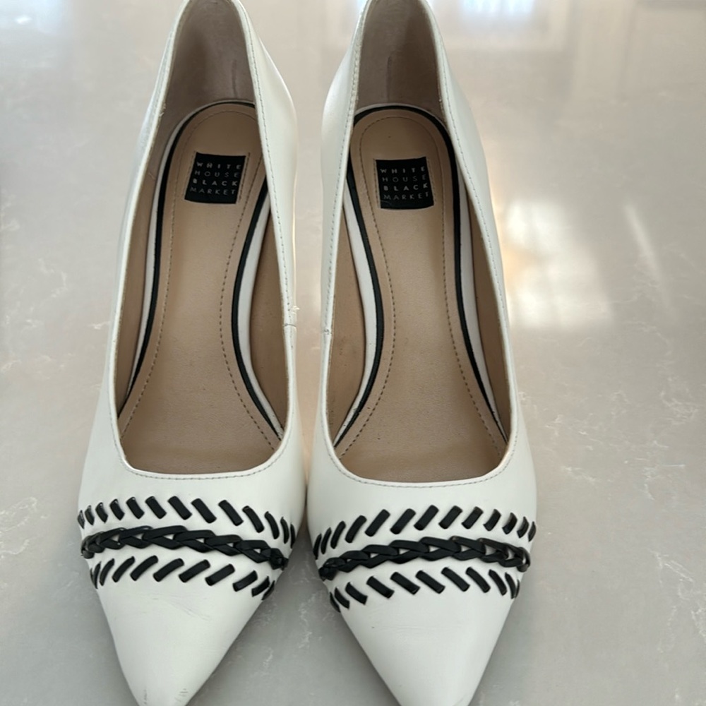 WHBM White leather pumps   Black accent Size 7.5